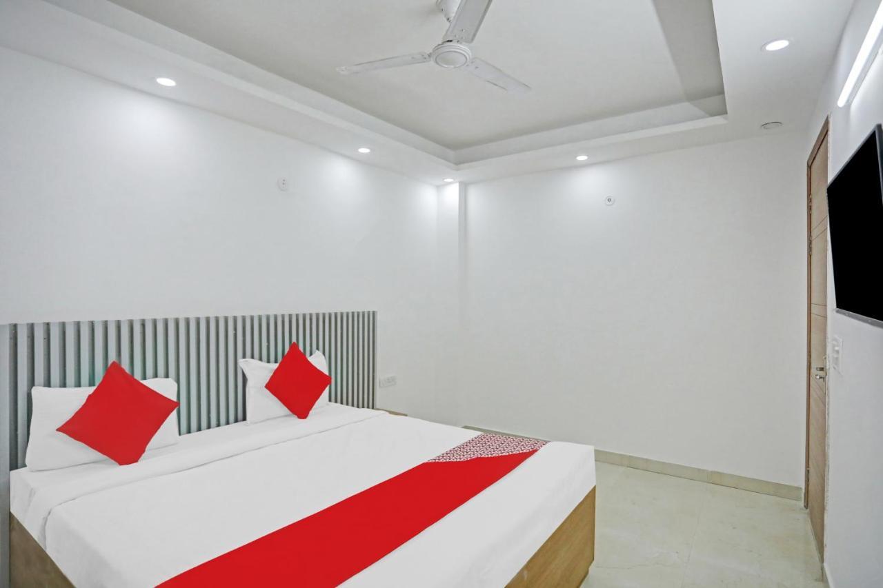 Oyo Sunrise Near Qutab Minar Metro Station 3* Delhi (National Capital Territory of India)