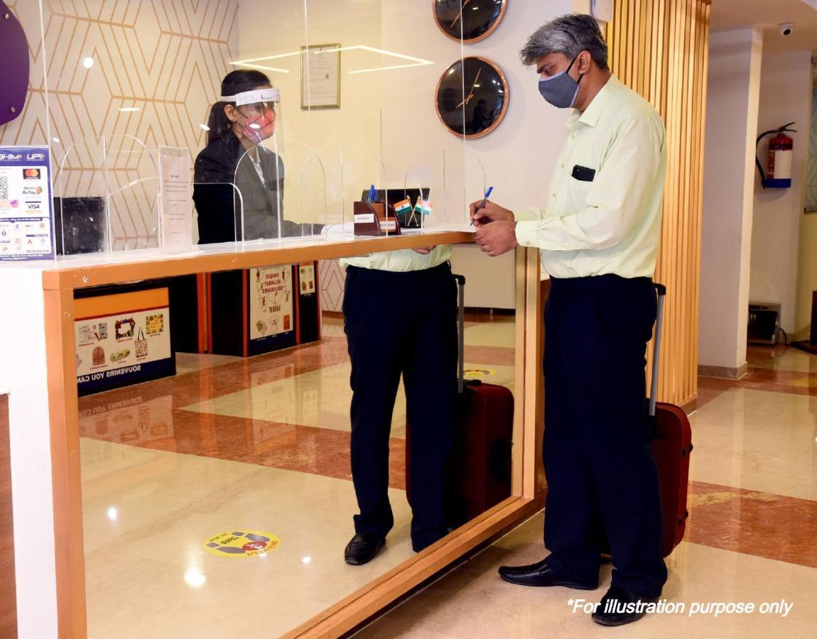 Hotel Oyo Sunrise Near Qutab Minar Metro Station 3*